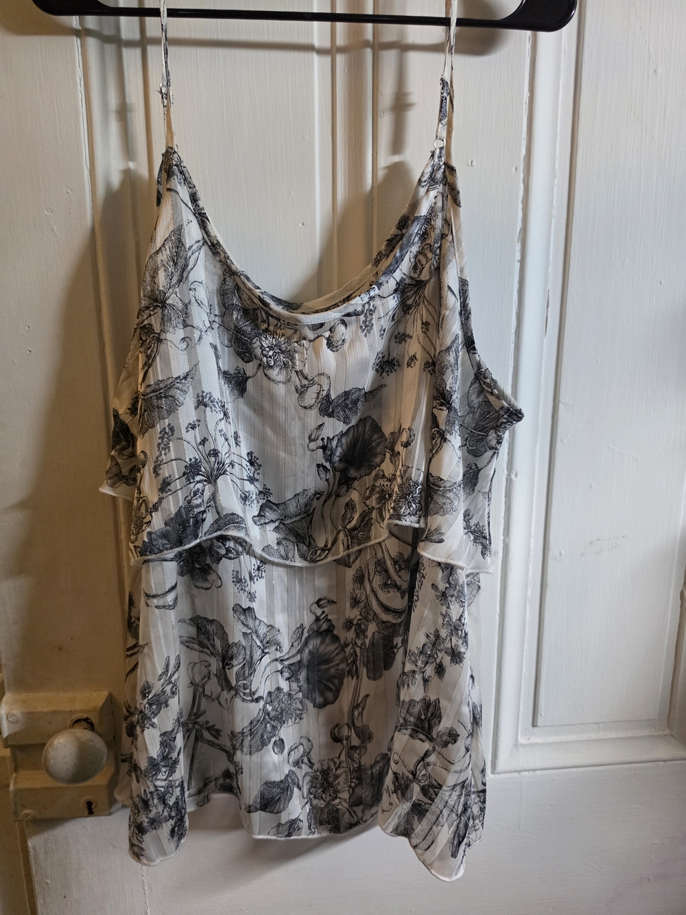 SHEIN Black & White Floral Layered Spaghetti Strap Camisole